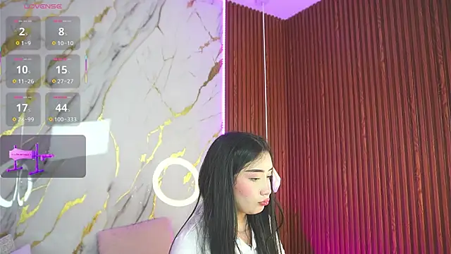 Snapshot of haylie_ chatting on 03-13-25, 04:38 haylie online show from 03-13-25, 04:38