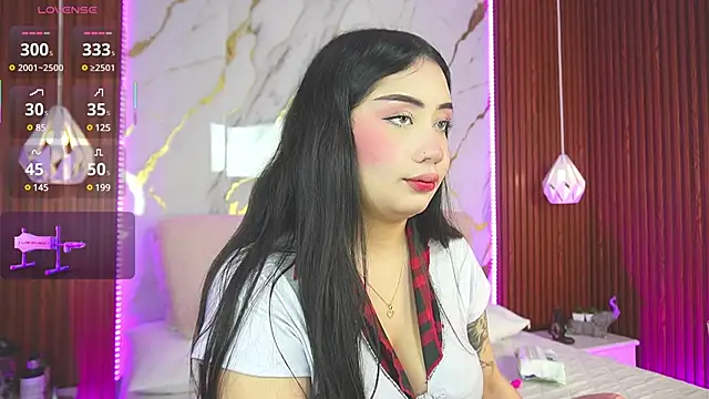 Snapshot of haylie_ chatting on 03-19-25, 03:52 haylie online show from 03-19-25, 03:52