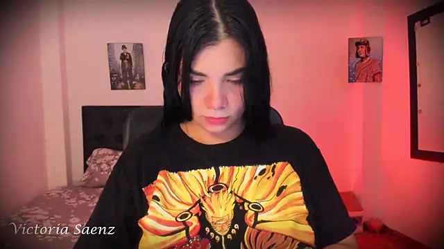 victoriaasaenz  online show from 11-07-25, 12:32