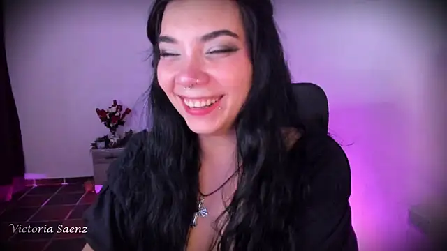 victoriaasaenz  online show from 05-09-26, 01:00