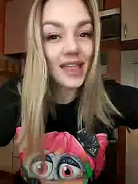 Snapshot of KrissSexi chatting on 02-18-25, 08:14 KrissSexi online show from 02-18-25, 08:14