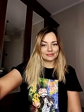 KrissSexi online show from 10-26-25, 04:46