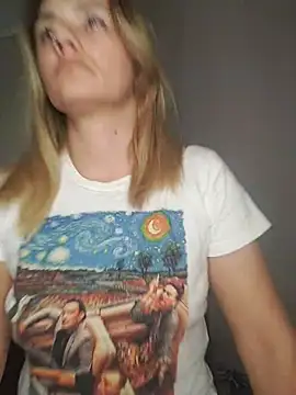 KrissSexi online show from 10-28-25, 05:26