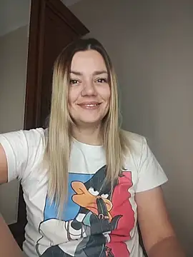 KrissSexi online show from 11-24-25, 04:45