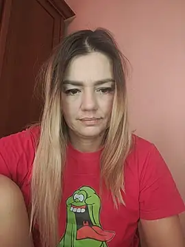 Snapshot of KrissSexi chatting on 12-16-25, 08:30 KrissSexi online show from 12-16-25, 08:30