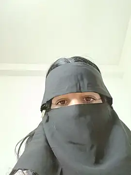 Snapshot of KHALIJIA-ARABIA-couple chatting on 11-20-25, 08:08 KHALIJIA-ARABIA-couple online show from 11-20-25, 08:08