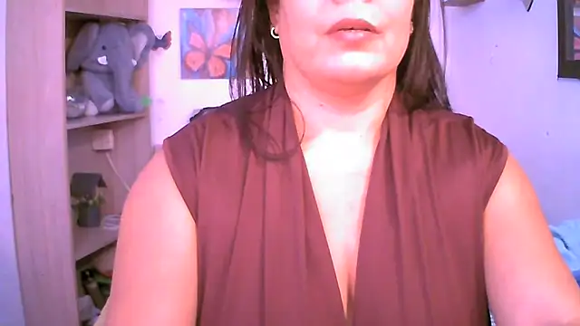 ChiaraFioree online show from 04-29-26, 08:04