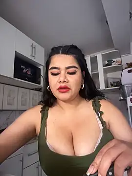 Snapshot of Insane_Issa chatting on 01-11-25, 06:54 Insane Issa online show from 01-11-25, 06:54