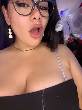 Snapshot of Insane_Issa chatting on 01-21-25, 08:21 Insane Issa online show from 01-21-25, 08:21