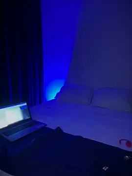 Snapshot of Insane_Issa chatting on 03-09-25, 01:25 Insane Issa online show from 03-09-25, 01:25