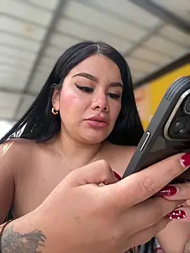 Snapshot of Insane_Issa chatting on 02-10-26, 04:11 Insane Issa online show from 02-10-26, 04:11