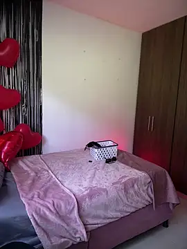 Snapshot of Insane_Issa chatting on 02-12-26, 04:35 Insane Issa online show from 02-12-26, 04:35