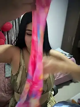 Snapshot of Insane_Issa chatting on 02-14-26, 11:12 Insane Issa online show from 02-14-26, 11:12