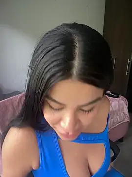 Snapshot of Insane_Issa chatting on 02-19-26, 05:20 Insane Issa online show from 02-19-26, 05:20