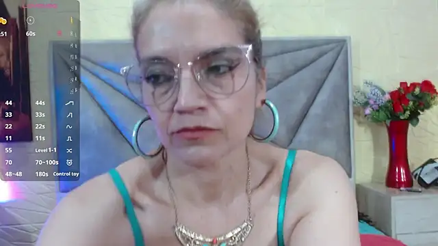 Esmeralda oikos online show from 11-21-25, 04:00