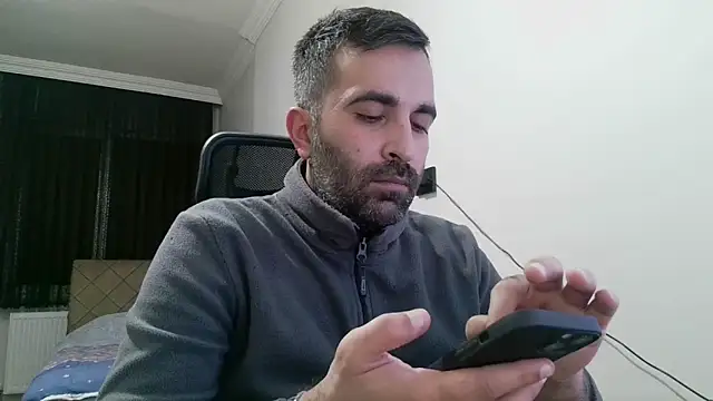 Snapshot of tgltplsr chatting on 01-18-25, 11:22 tgltplsr online show from 01-18-25, 11:22