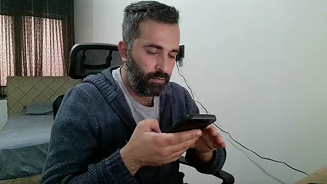 Snapshot of tgltplsr chatting on 10-30-25, 08:16 tgltplsr online show from 10-30-25, 08:16