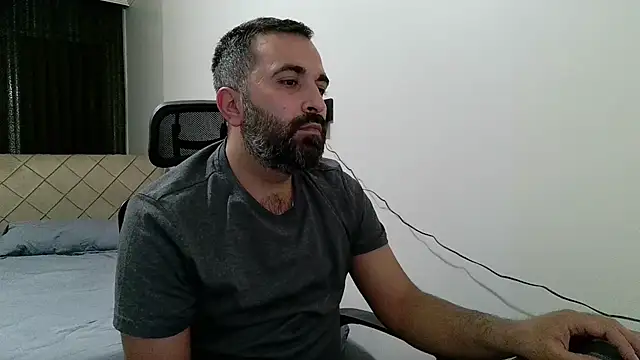 Snapshot of tgltplsr chatting on 11-18-25, 01:44 tgltplsr online show from 11-18-25, 01:44