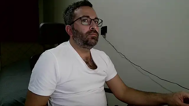 Snapshot of tgltplsr chatting on 12-02-25, 11:11 tgltplsr online show from 12-02-25, 11:11