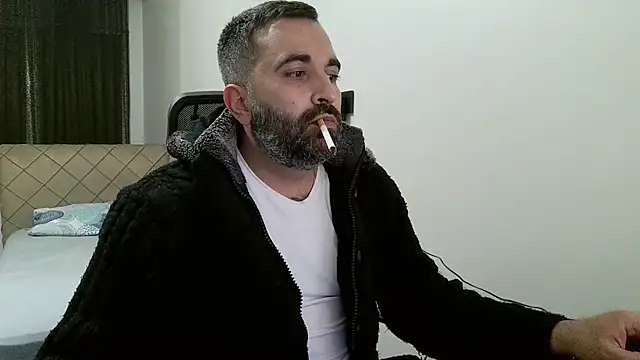 Snapshot of tgltplsr chatting on 01-06-26, 09:39 tgltplsr online show from 01-06-26, 09:39