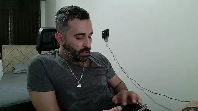 Snapshot of tgltplsr chatting on 01-08-26, 01:30 tgltplsr online show from 01-08-26, 01:30