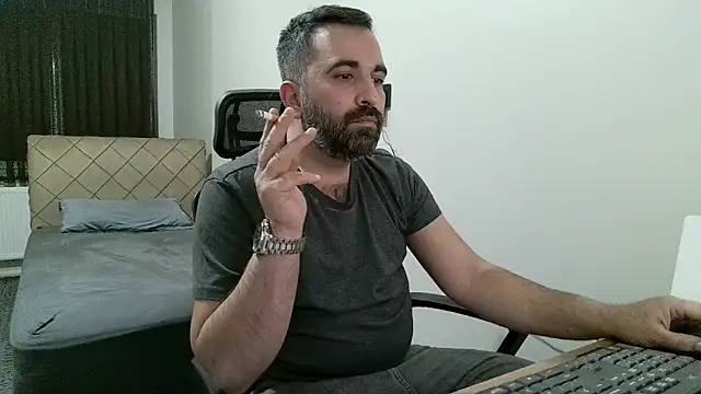 Snapshot of tgltplsr chatting on 02-10-26, 09:19 tgltplsr online show from 02-10-26, 09:19