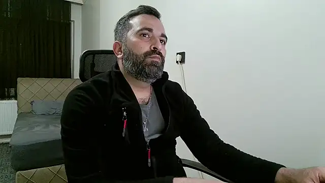 Snapshot of tgltplsr chatting on 02-25-26, 01:48 tgltplsr online show from 02-25-26, 01:48