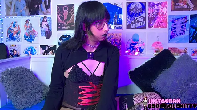 snowblack  online show from 03-05-25, 04:02