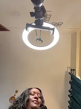 Snapshot of m_yummyshish chatting on 11-05-25, 12:49 m yummyshish online show from 11-05-25, 12:49