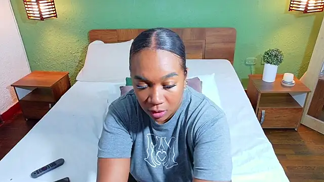 Snapshot of dannaahbrown chatting on 10-07-25, 07:44 dannaahbrown online show from 10-07-25, 07:44