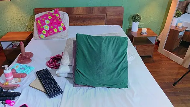dannaahbrown online show from 06-07-26, 12:53