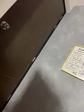 Snapshot of liuscast22 chatting on 11-06-25, 09:54 liuscast22 online show from 11-06-25, 09:54