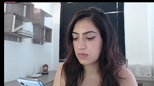 Snapshot of MIYESSI chatting on 01-31-25, 06:36 MIYESSI online show from 01-31-25, 06:36