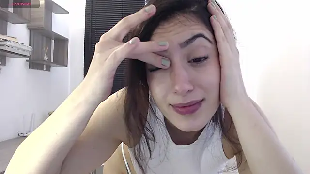 Snapshot of MIYESSI chatting on 02-04-25, 03:26 MIYESSI online show from 02-04-25, 03:26