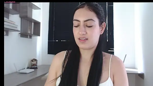 Snapshot of MIYESSI chatting on 02-27-25, 03:37 MIYESSI online show from 02-27-25, 03:37