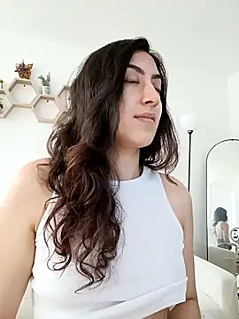 Snapshot of MIYESSI chatting on 12-02-25, 03:07 MIYESSI online show from 12-02-25, 03:07