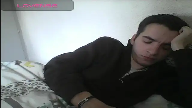 Snapshot of Tombgy07 chatting on 01-29-25, 10:27 Tombgy07 online show from 01-29-25, 10:27