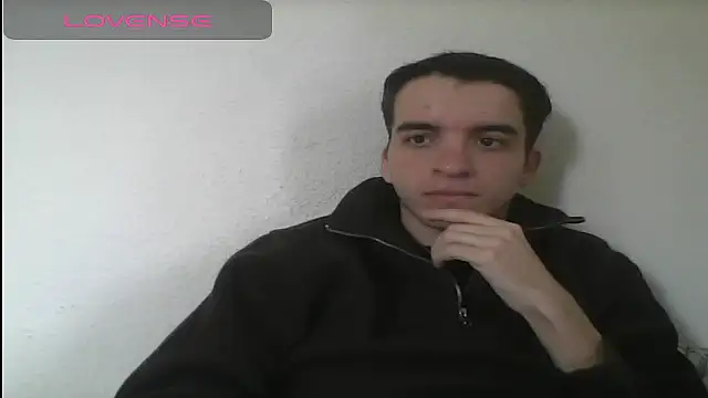 Snapshot of Tombgy07 chatting on 03-05-25, 01:17 Tombgy07 online show from 03-05-25, 01:17