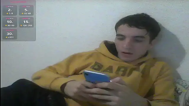 Snapshot of Tombgy07 chatting on 03-12-25, 08:31 Tombgy07 online show from 03-12-25, 08:31