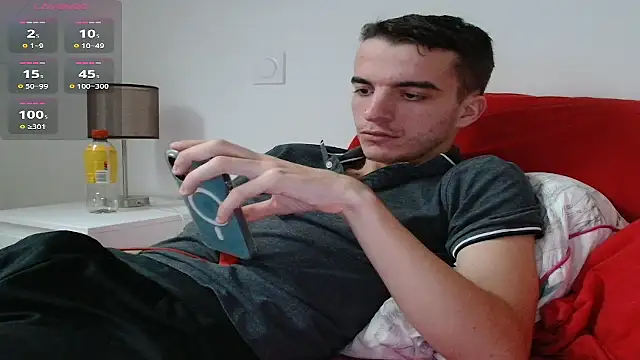 Snapshot of Tombgy07 chatting on 11-07-25, 01:55 Tombgy07 online show from 11-07-25, 01:55