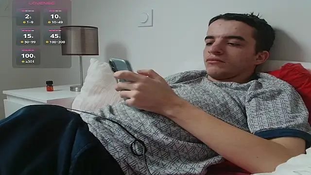 Snapshot of Tombgy07 chatting on 12-16-25, 11:26 Tombgy07 online show from 12-16-25, 11:26