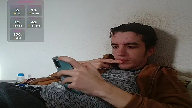 Snapshot of Tombgy07 chatting on 01-19-26, 11:36 Tombgy07 online show from 01-19-26, 11:36