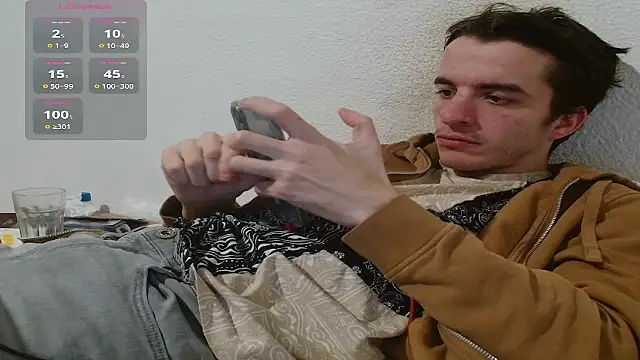 Snapshot of Tombgy07 chatting on 02-17-26, 08:59 Tombgy07 online show from 02-17-26, 08:59