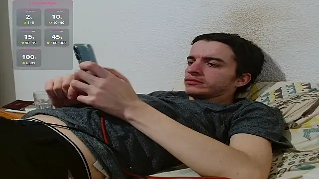 Snapshot of Tombgy07 chatting on 02-21-26, 09:49 Tombgy07 online show from 02-21-26, 09:49