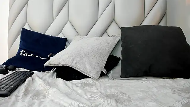 SakuraLee  online show from 03-04-25, 04:52