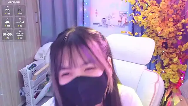 Snapshot of Your-Sunshine chatting on 02-03-25, 07:21 Your-Sunshine online show from 02-03-25, 07:21