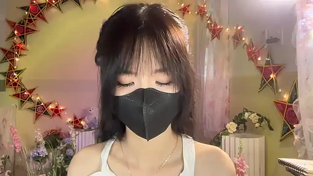 Snapshot of Your-Sunshine chatting on 10-03-25, 06:32 Your-Sunshine online show from 10-03-25, 06:32