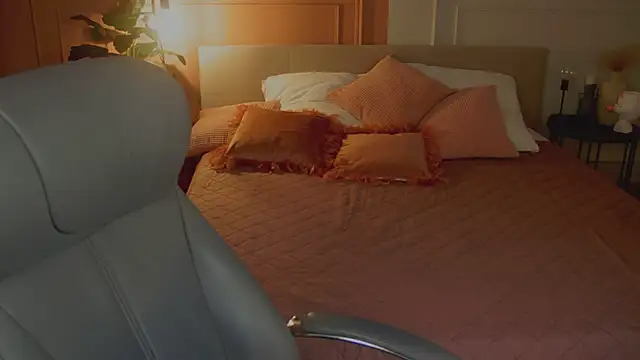 anita blairr online show from 11-10-25, 12:53