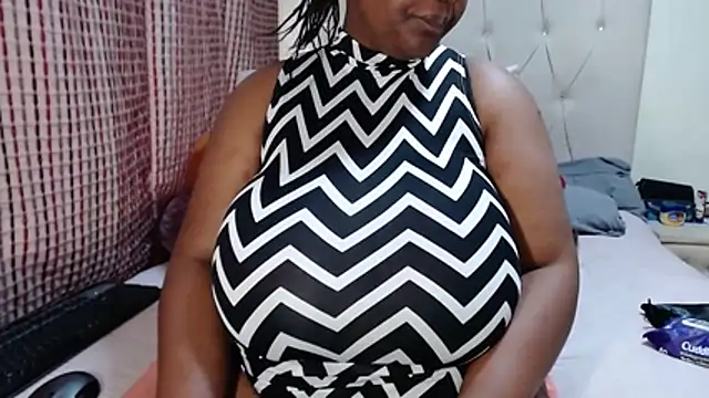 CHOCOLATEDARKBUSTYX online show from 10-31-25, 06:03