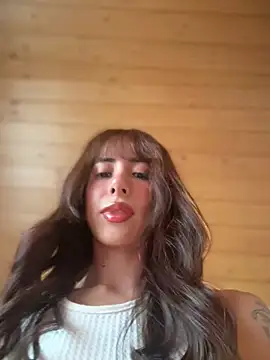 lauravasquez online show from 06-10-26, 08:57